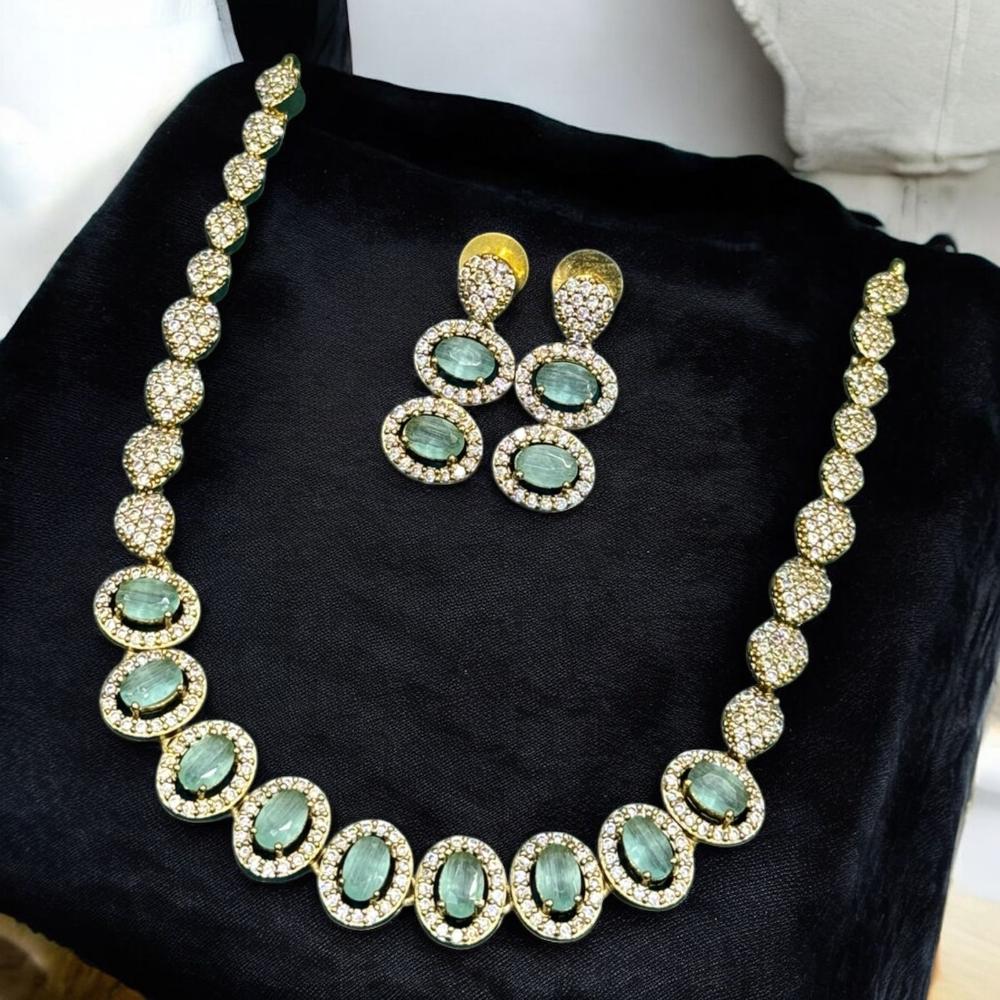 Sona Covering Crystal Stone Stone Necklace Set