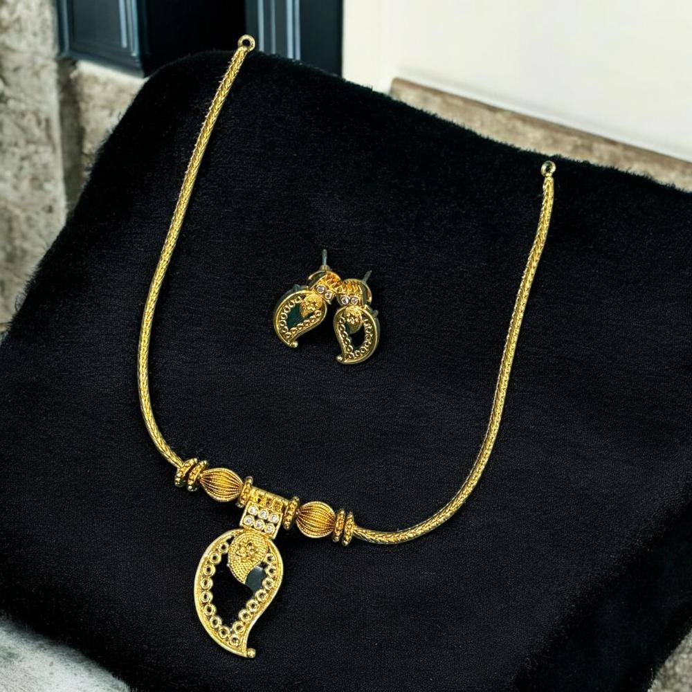 Sona Covering Crystal Stone Stone Necklace Set