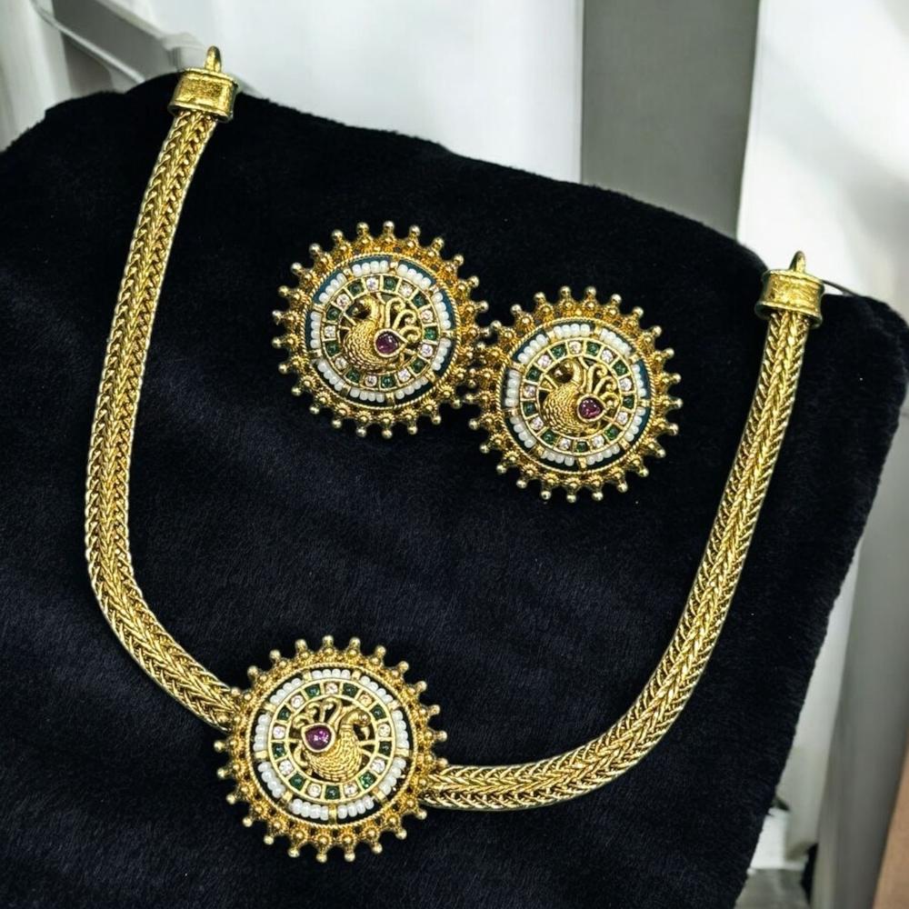 Sona Covering Pota Stone Stone Choker Necklace Set