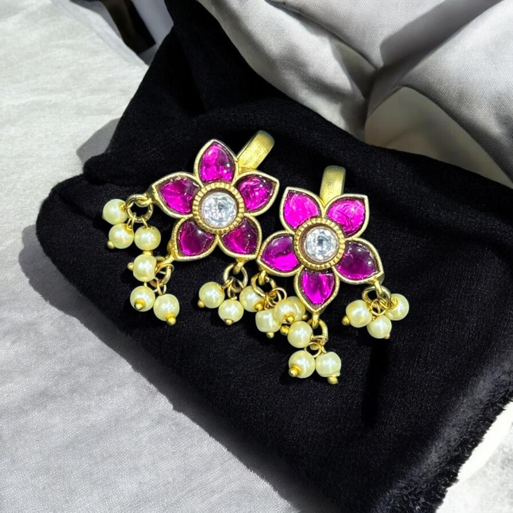Sona Covering Gold Plated Pota Stone And Pearl Earrcuffs