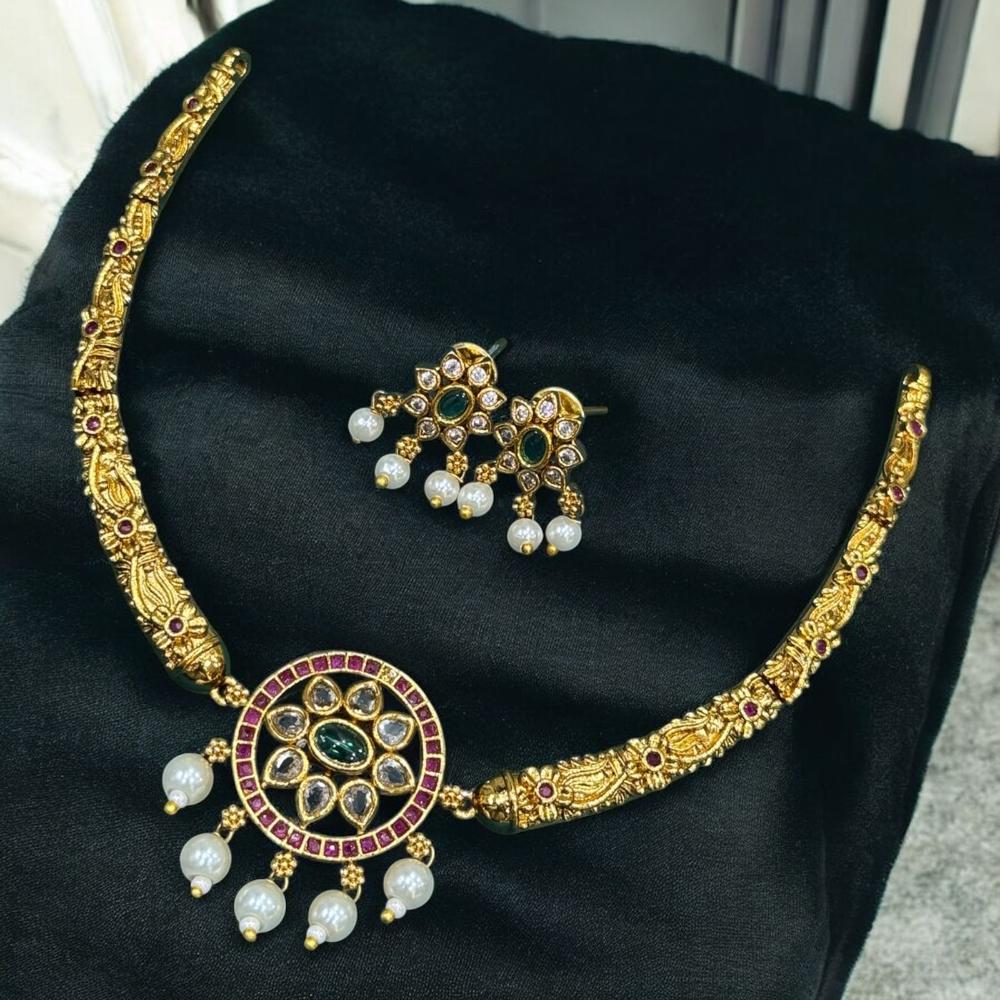 Sona Covering Regal Glow Pota Stone And Pearl Aura Necklace Set