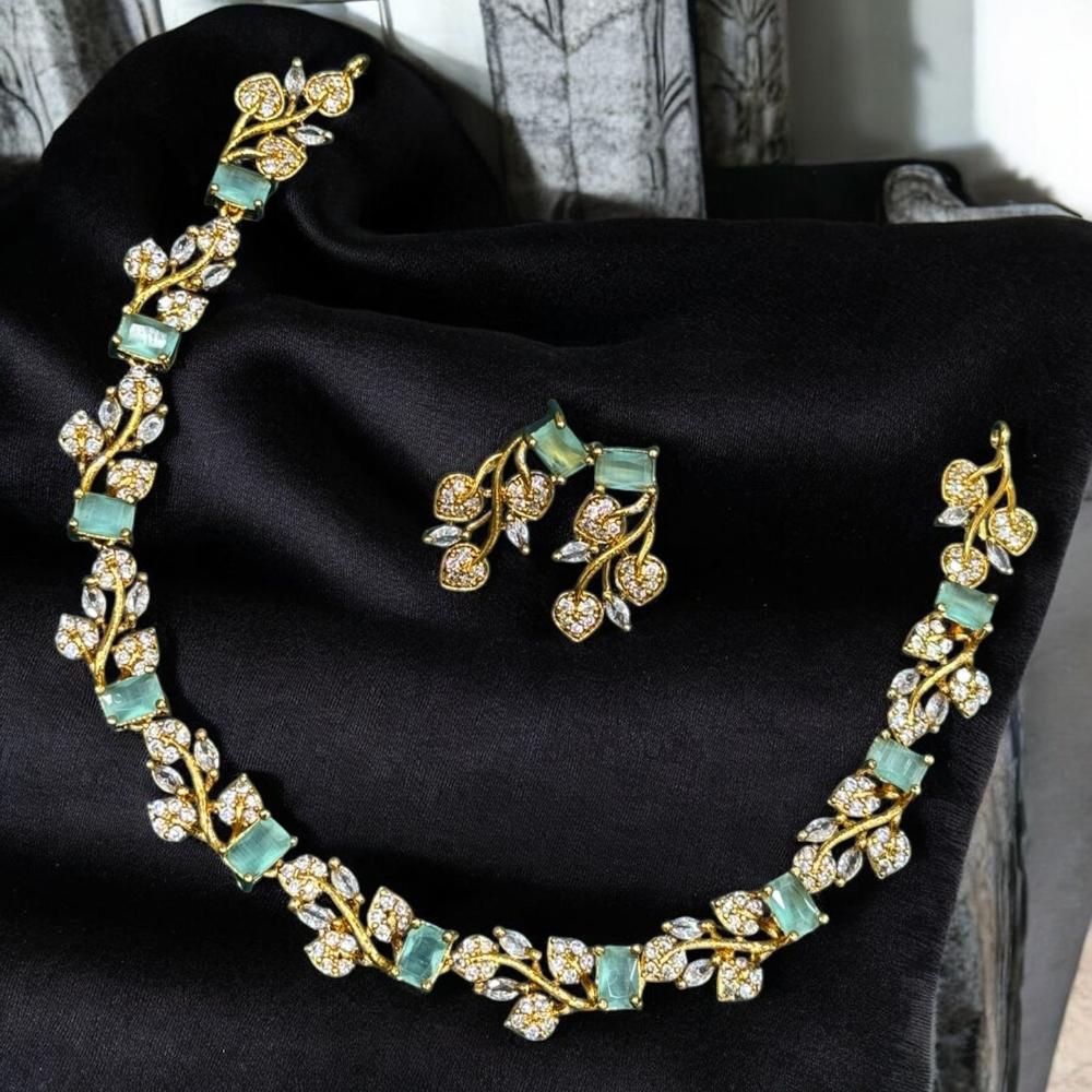 Sona Covering Crown Glow Crystal And Austrain Stone Empress Shine Necklace Set