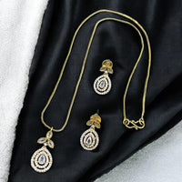 Sona Covering Sparkle Rhythm Austrian Stone Necklace Set