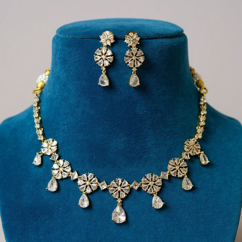 Sona Covering Sparkling Crystal Stone Necklace Jewellery Set