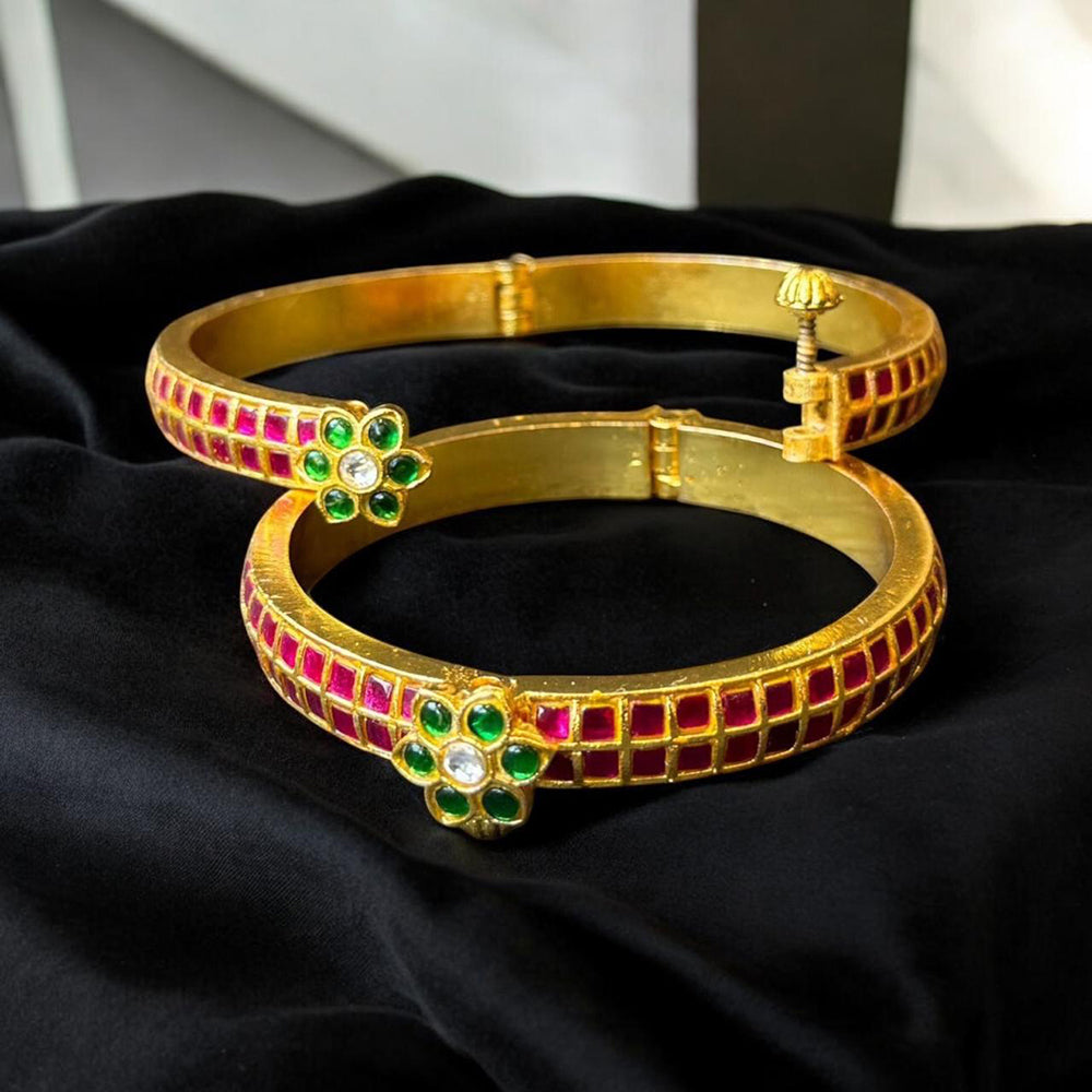 Sona Covering Trendy Pota Stone Openable Kada