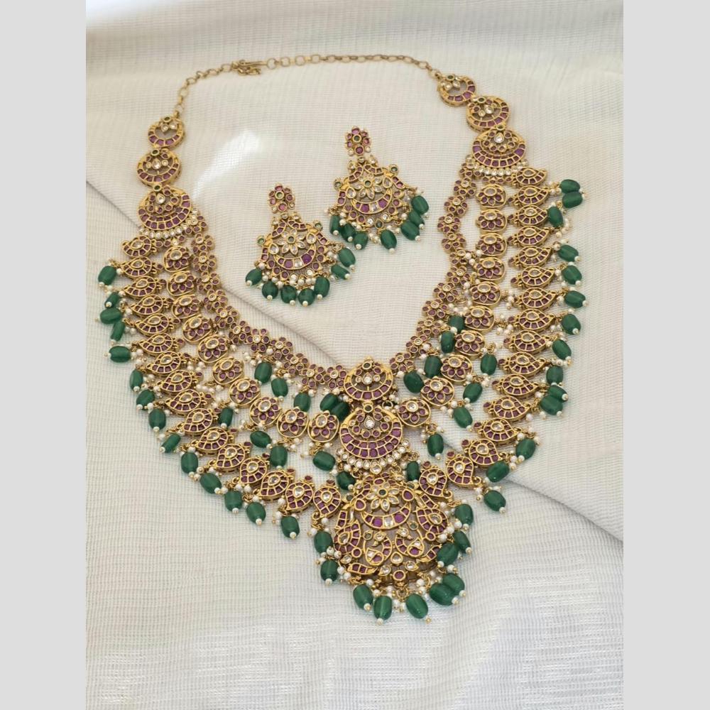 Sona Covering Delicate Pota Stone And Pearl Necklace Set
