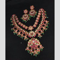 Sona Covering Delicate Pota Stone And Pearl Necklace Set