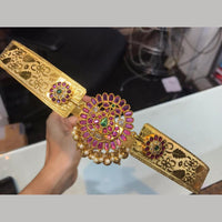 Sona Covering Traditional Pota Stone And Pearl Kamarbandh
