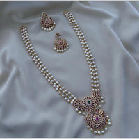Sona Covering Delicate Austrian Stone And Pearl Necklace Set 