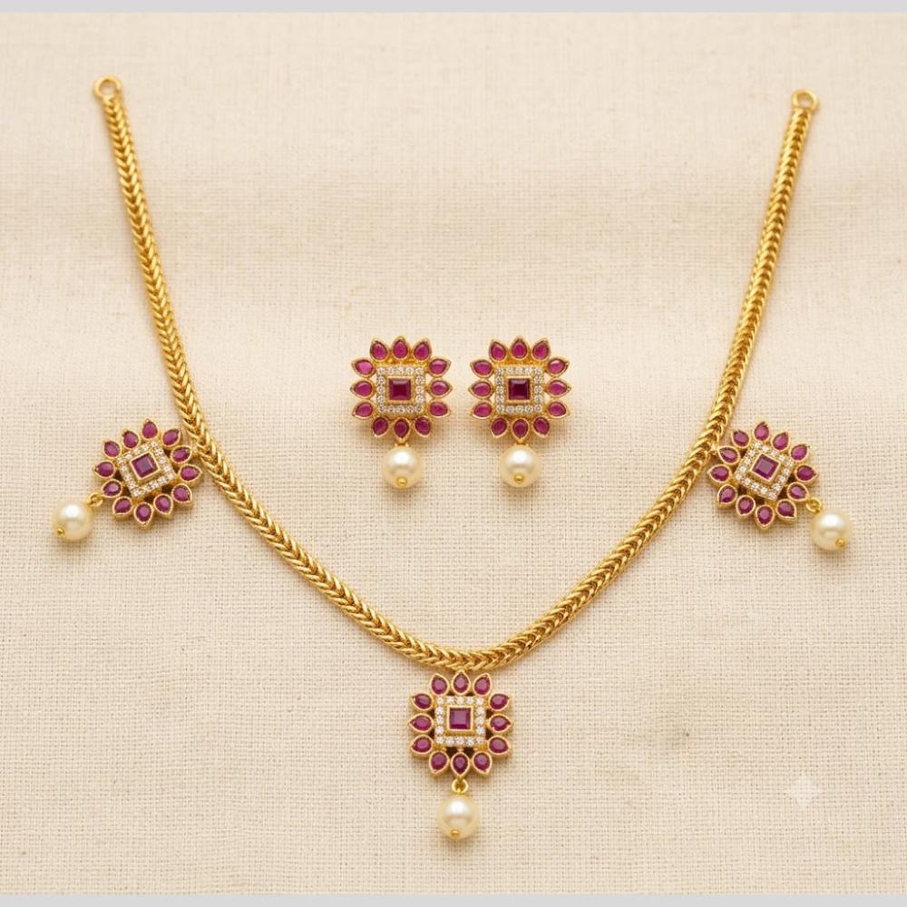 Sona Covering Elegant Pota Stone And Austrian Stone Pearl Necklace Set