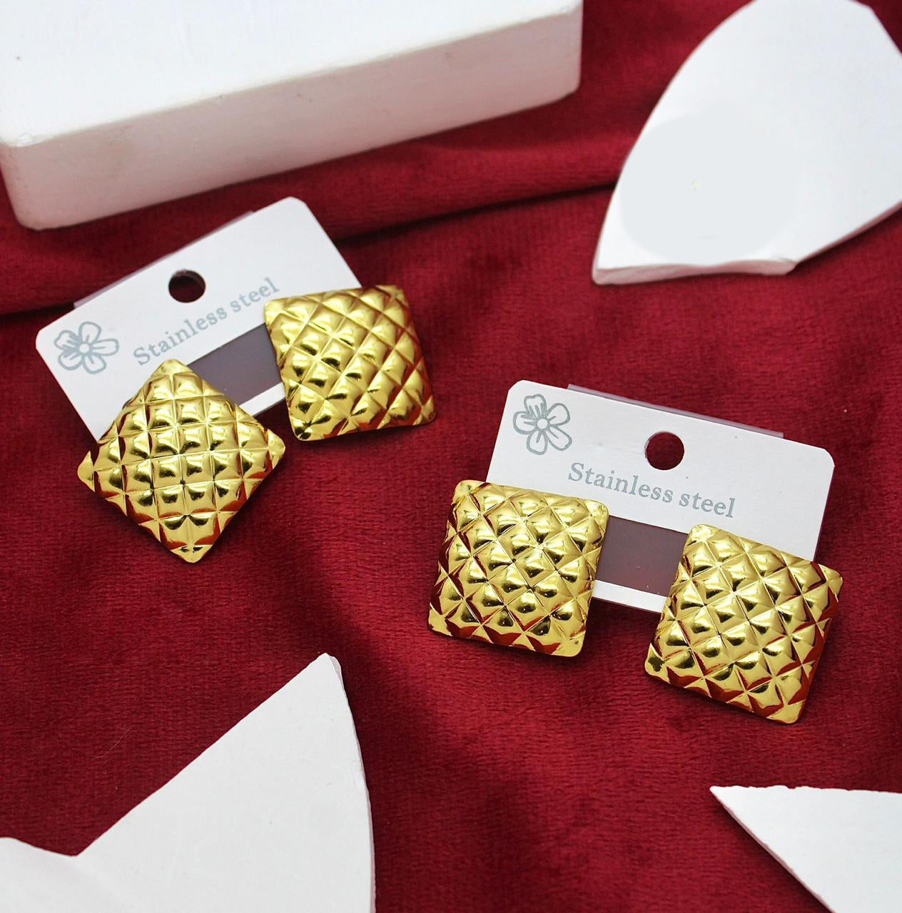 Klitz Gold Plated Stunning Fashion Stud Earring