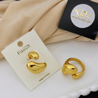 Klitz Minimalist Glossy Gold Statement Ring