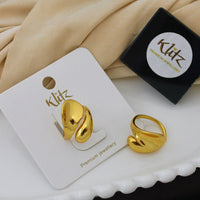 Klitz Minimalist Glossy Gold Statement Ring