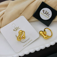 Klitz Minimalist Glossy Gold Statement Ring