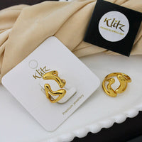 Klitz Minimalist Glossy Gold Statement Ring