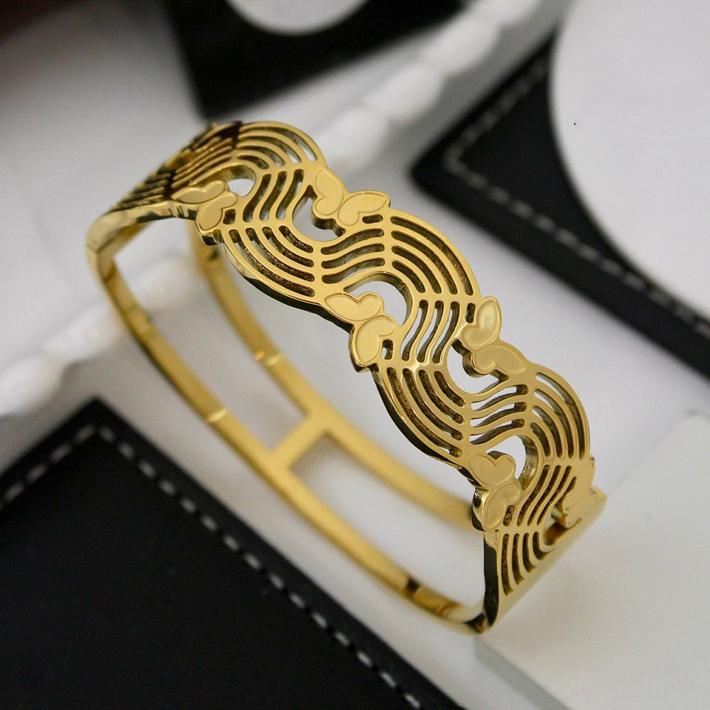 Klitz Sleek Polished Finish Butterfly Designer Openable Bracelet