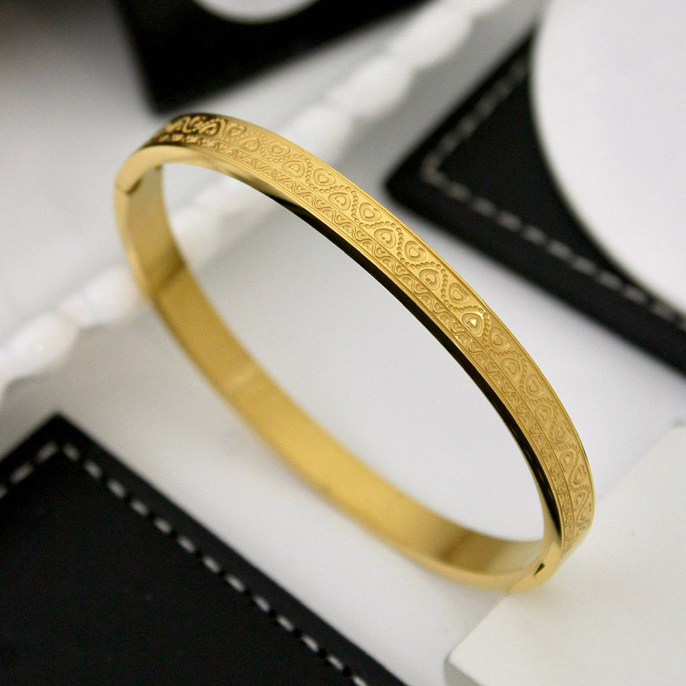 Klitz Sleek Polished Finish Designer Openable Bracelet