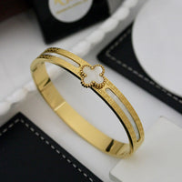 Klitz Elegant Floral Openable Bracelet