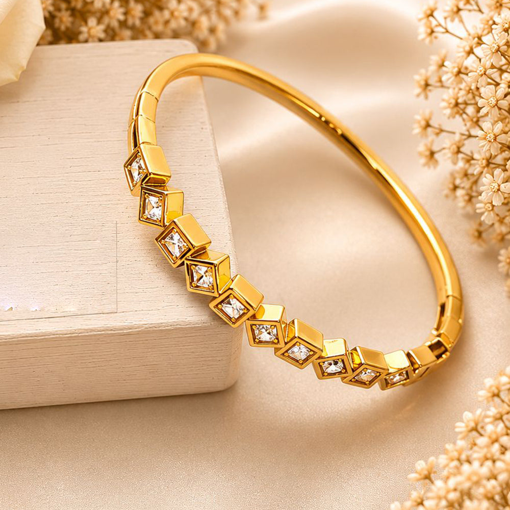 Klitz Gold Plated  Austrian Stone Openable Kada