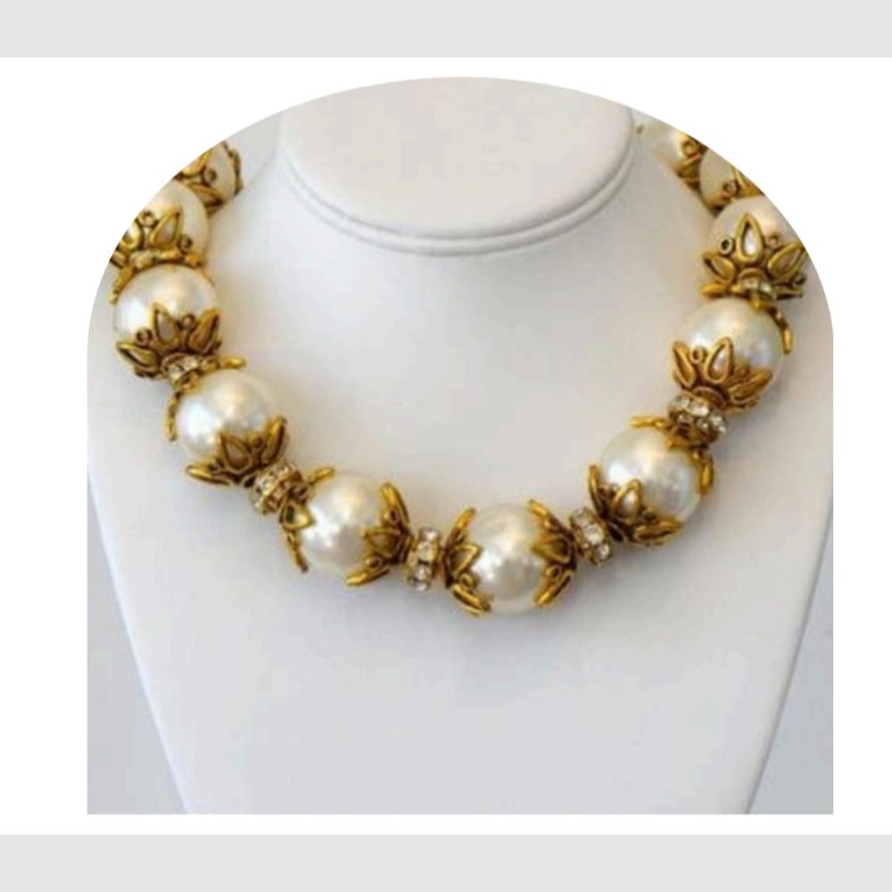 Dhirish International Classic Pearl Jewellery Necklace