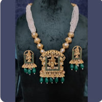 Dhirish International Graceful Pota Kundan And Pearl Necklace Set 