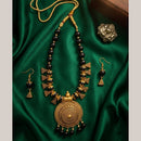 Dhirish International Graceful Pearl Necklace Set