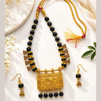 Dhirish International Graceful Pearl Necklace Set