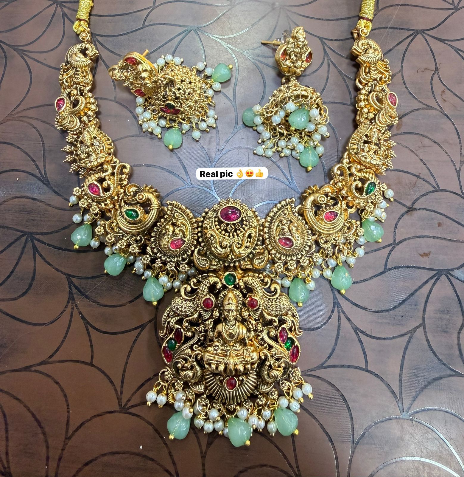 Tanish Art Jewellery South Indian Temple Pota Stone And Pearl Necklace Set