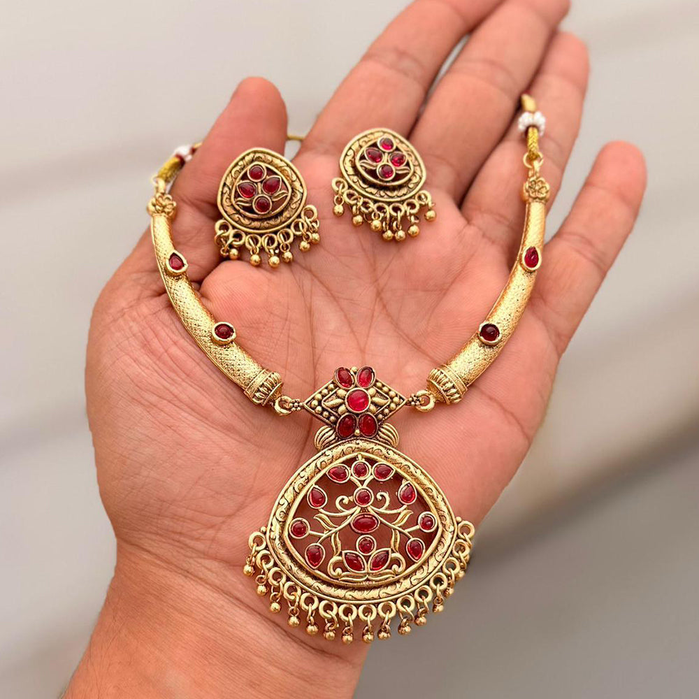 Tanish Art Jewellery Grand Pota Stone And Pearl Necklace Set