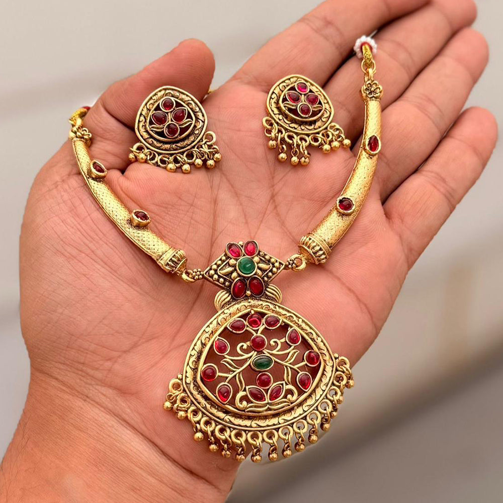 Tanish Art Jewellery Grand Pota Stone And Pearl Necklace Set