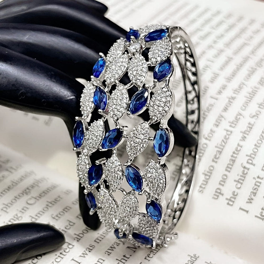 ZF Collection Crytsal Stone And Austrian Stone Openable Bracelet