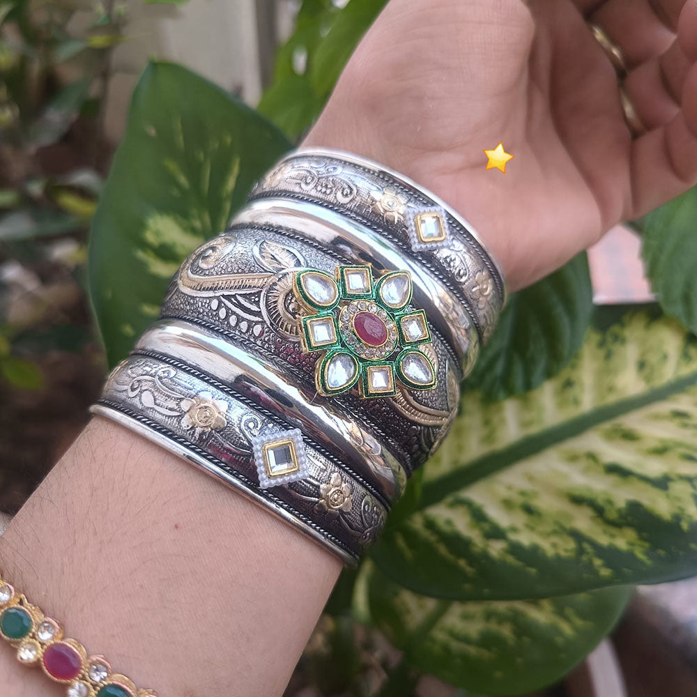 ZF Collection Designer Oxidised Plated Pota Stone And Pearl Bracelet