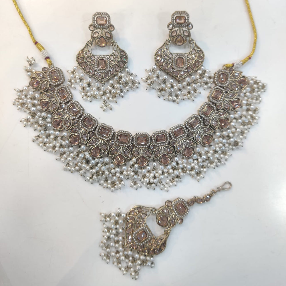 ZF Collection Glamorous Crystal Stone And Pearl Necklace Set