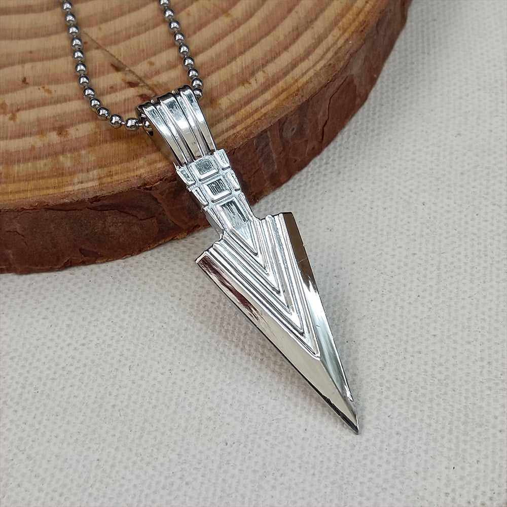 Urthn Beak Design Pendant Chain For Men