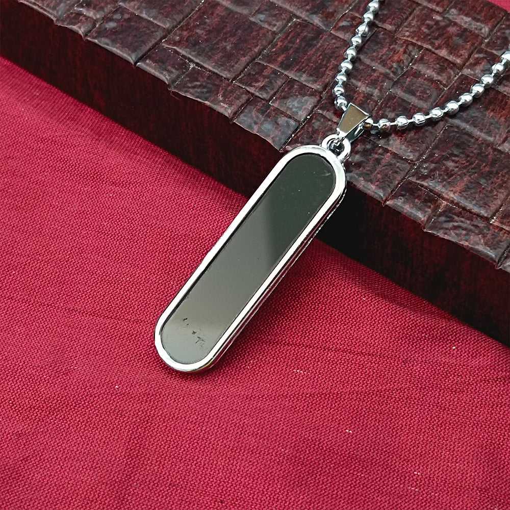 Urthn Black Enamel Chain Pendant For Men