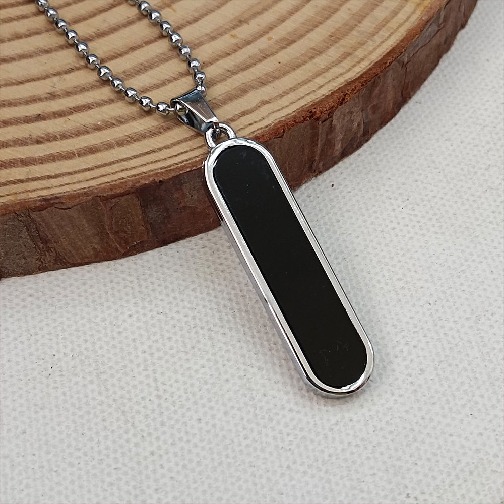 Urthn Black Enamel Chain Pendant For Men
