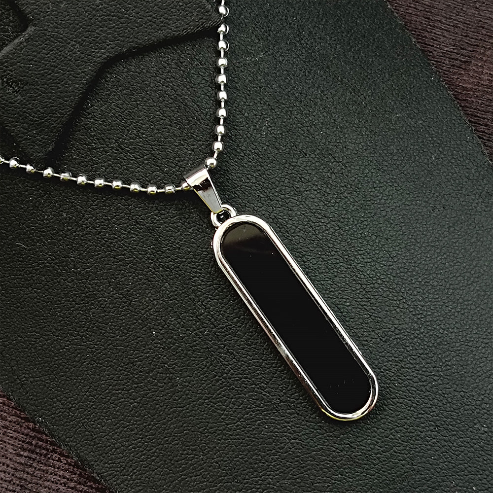 Urthn Black Enamel Chain Pendant For Men