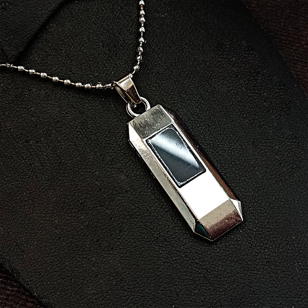 Urthn Black Enamel Chain Pendant For Men
