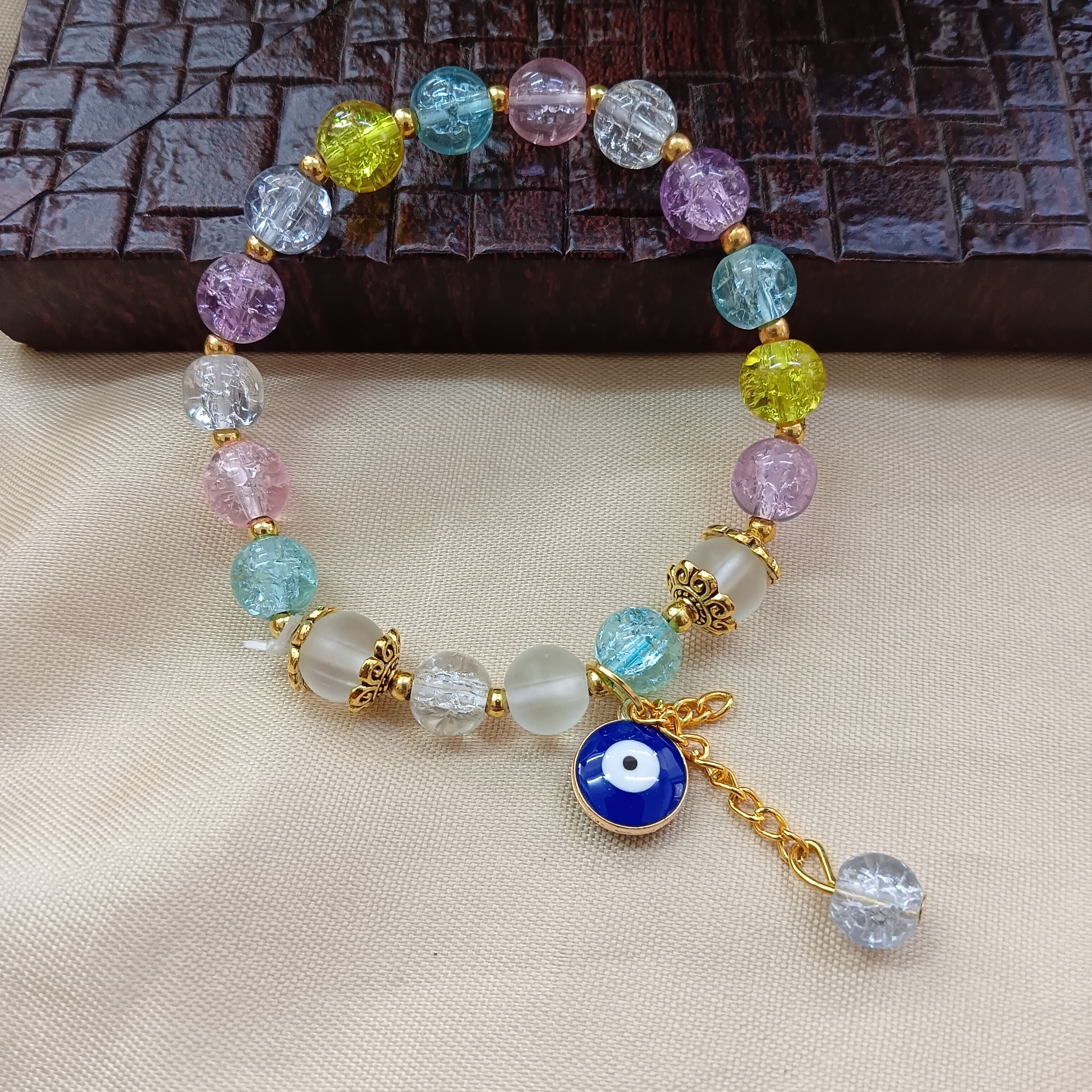 Urthn Colorful Crackle Glass Beads Evil Eye Bracelet (Pack of 6)