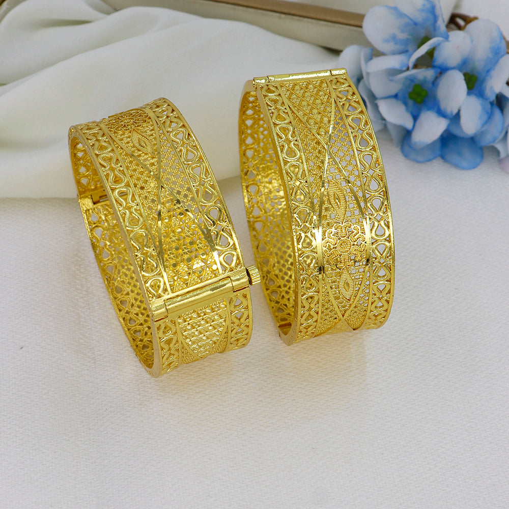 Mahavir Dye Gold Plated Designer Openable Bangles Set  (Pack of 6)
