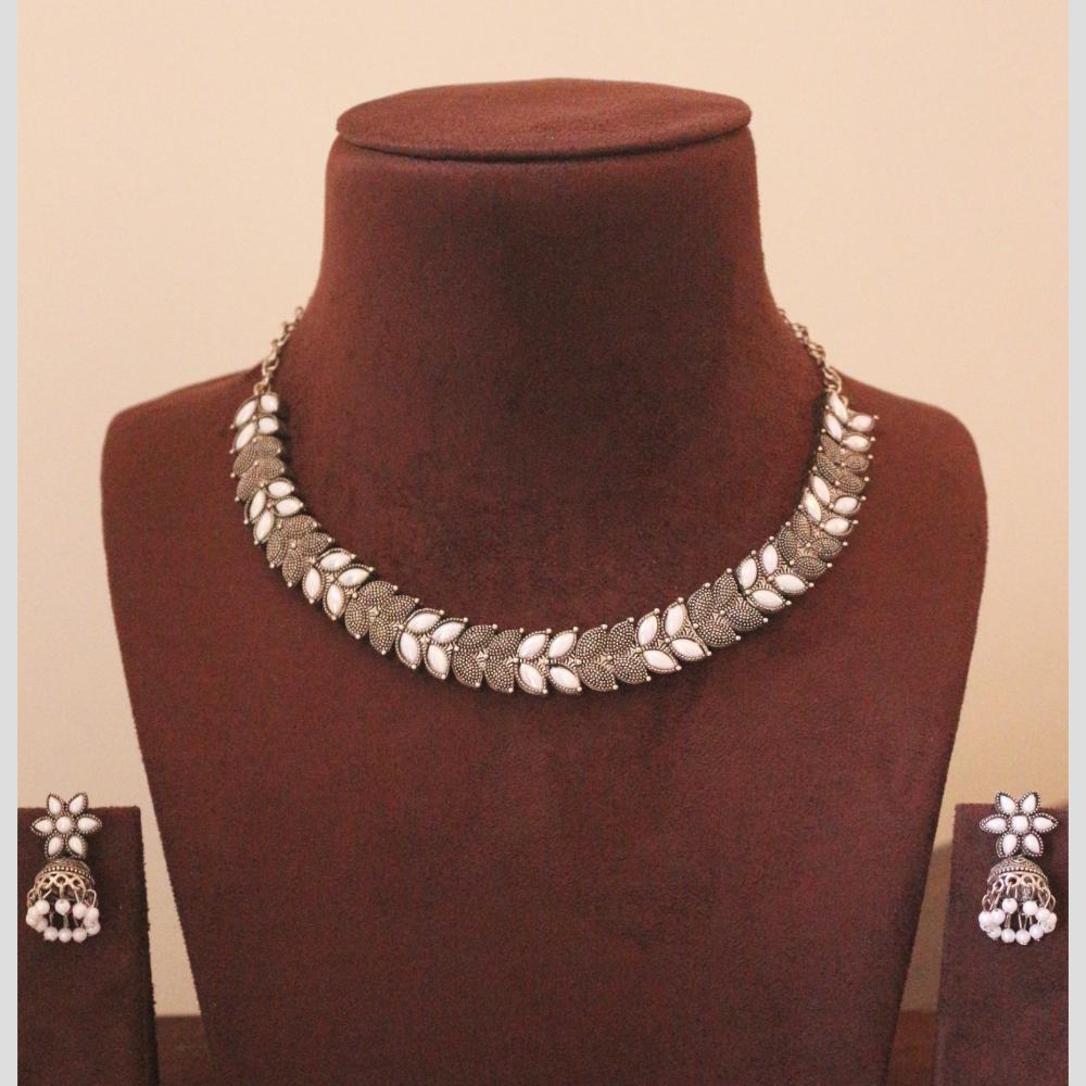 H K Fashion Ethnic Oxidised Sparkling Stones And Pearls Necklace Set
