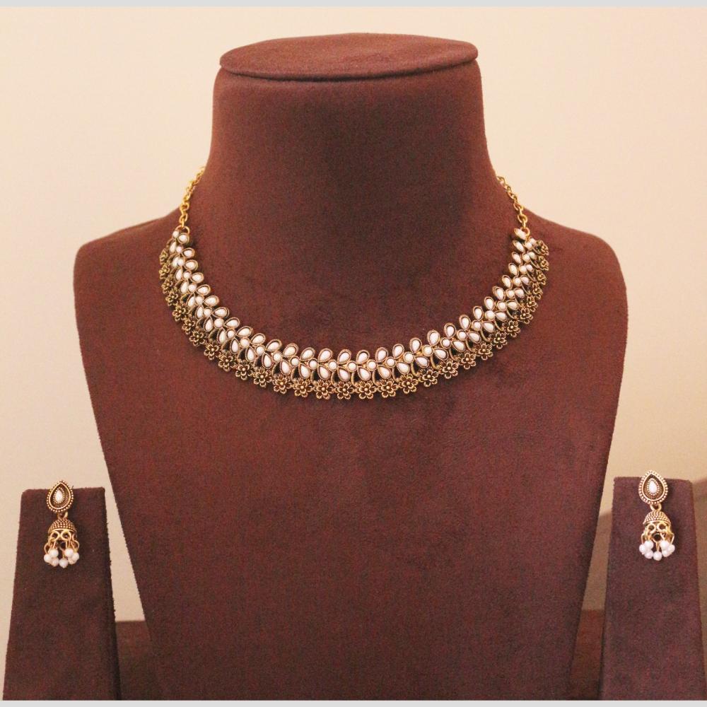 H K Fashion Gold Plated Sparkling Stones And Pearls Necklace Set