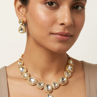 Wearhouse Fashion Stylish Kundan Stone Necklace Set