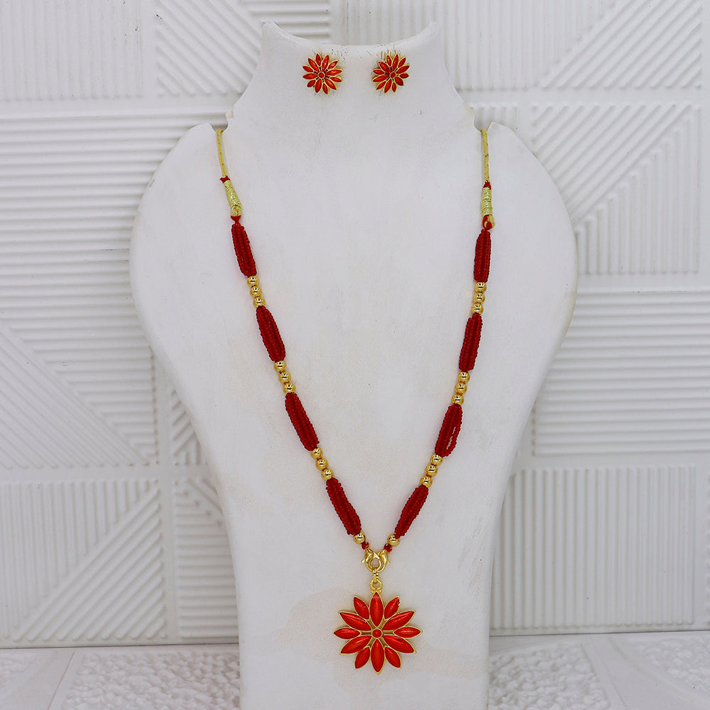 Mahavir Dye Meenakari And Pearl Chain Pendant Set