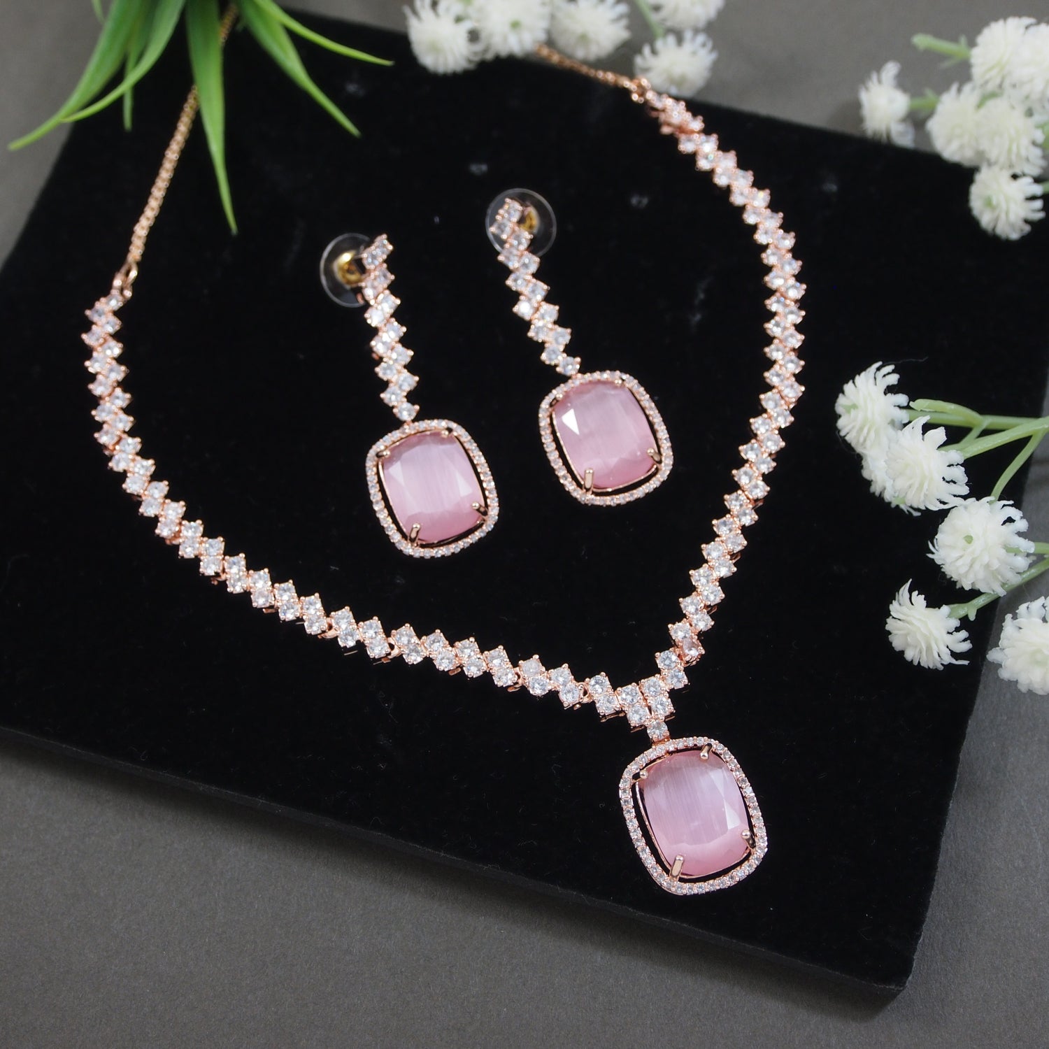 Etnico Rose Gold Plated Cubic Zirconia American Diamond Special Necklace With Drop Earrings Jewellery Set for Women