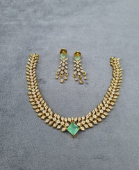 LAFZ Emerald Leafy Link Necklace Set