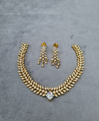 LAFZ Emerald Leafy Link Necklace Set