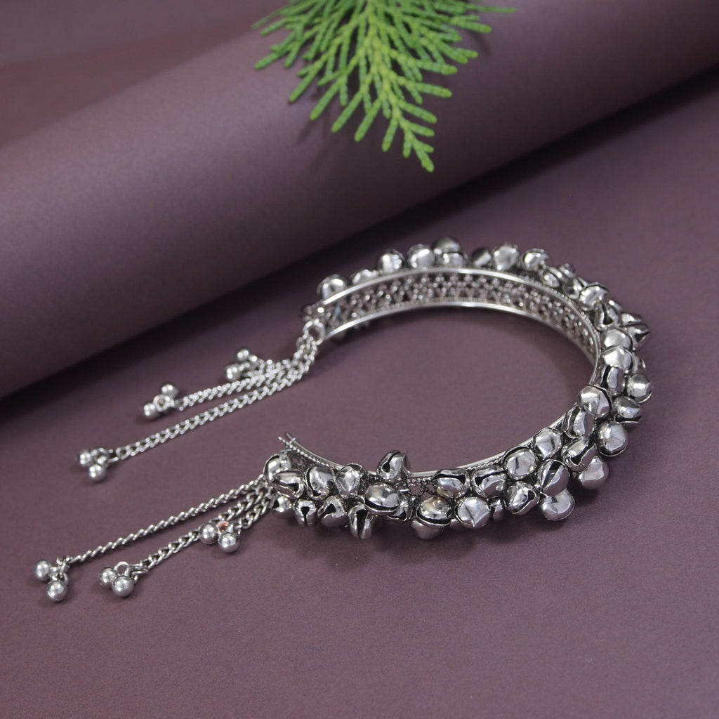 Etnico Navratri Ethnic Silver Oxidised Afghani Boho Cowrie Shell Adjustable Cuff Kada Bracelet For Women