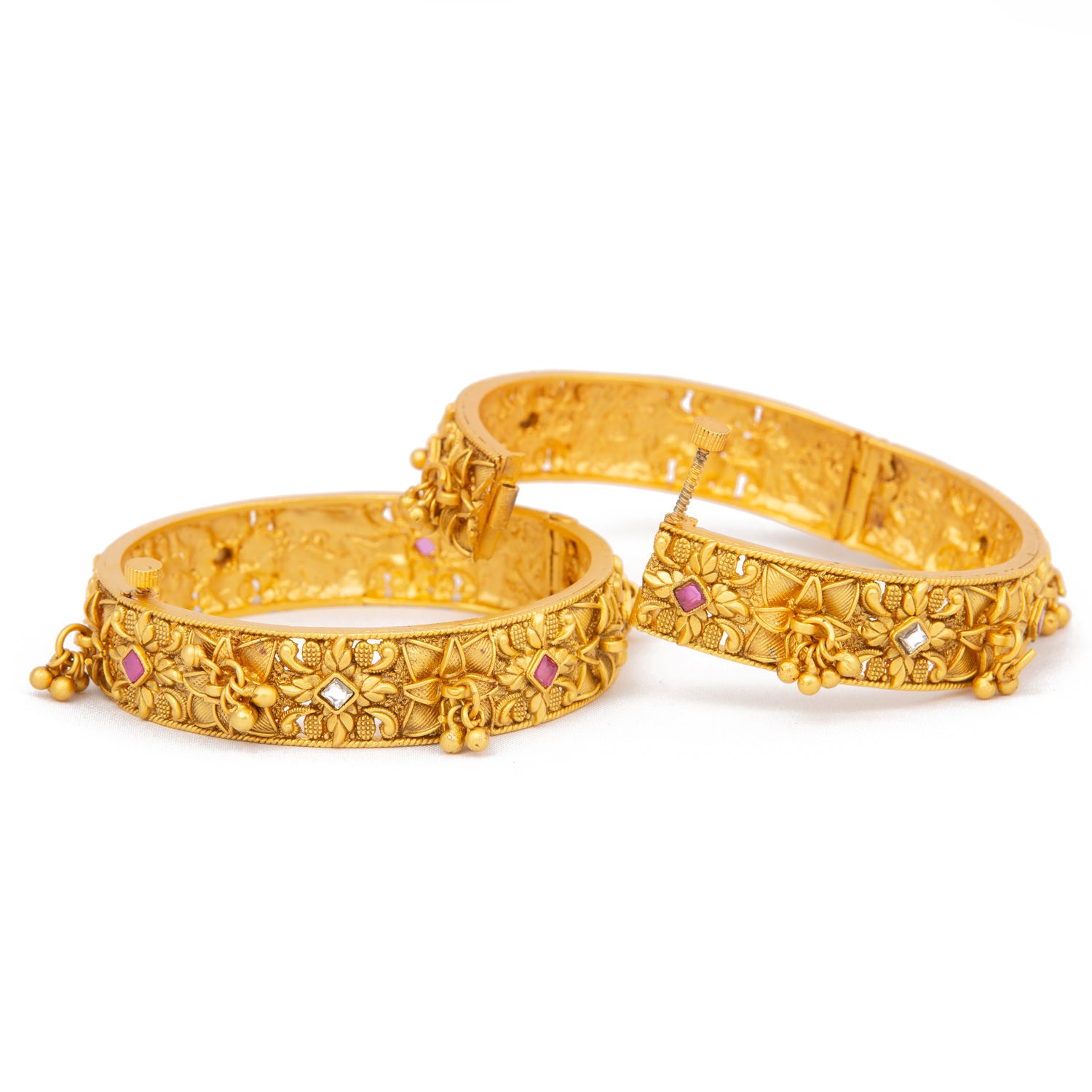 Raddhi Jewels Designer Premium Quality Rajwadi Gold Plated Brass Openable Kada/Bangles Set