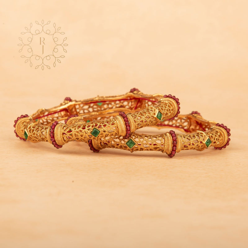 Raddhi Jewels Designer Premium Quality Rajwadi Gold Plated Brass Openable Kada/Bangles Set